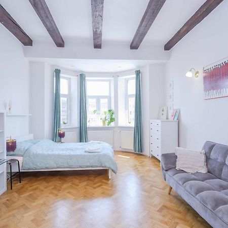 Cozy & Spacious Family Stay Near Train Station Bratislava Dış mekan fotoğraf
