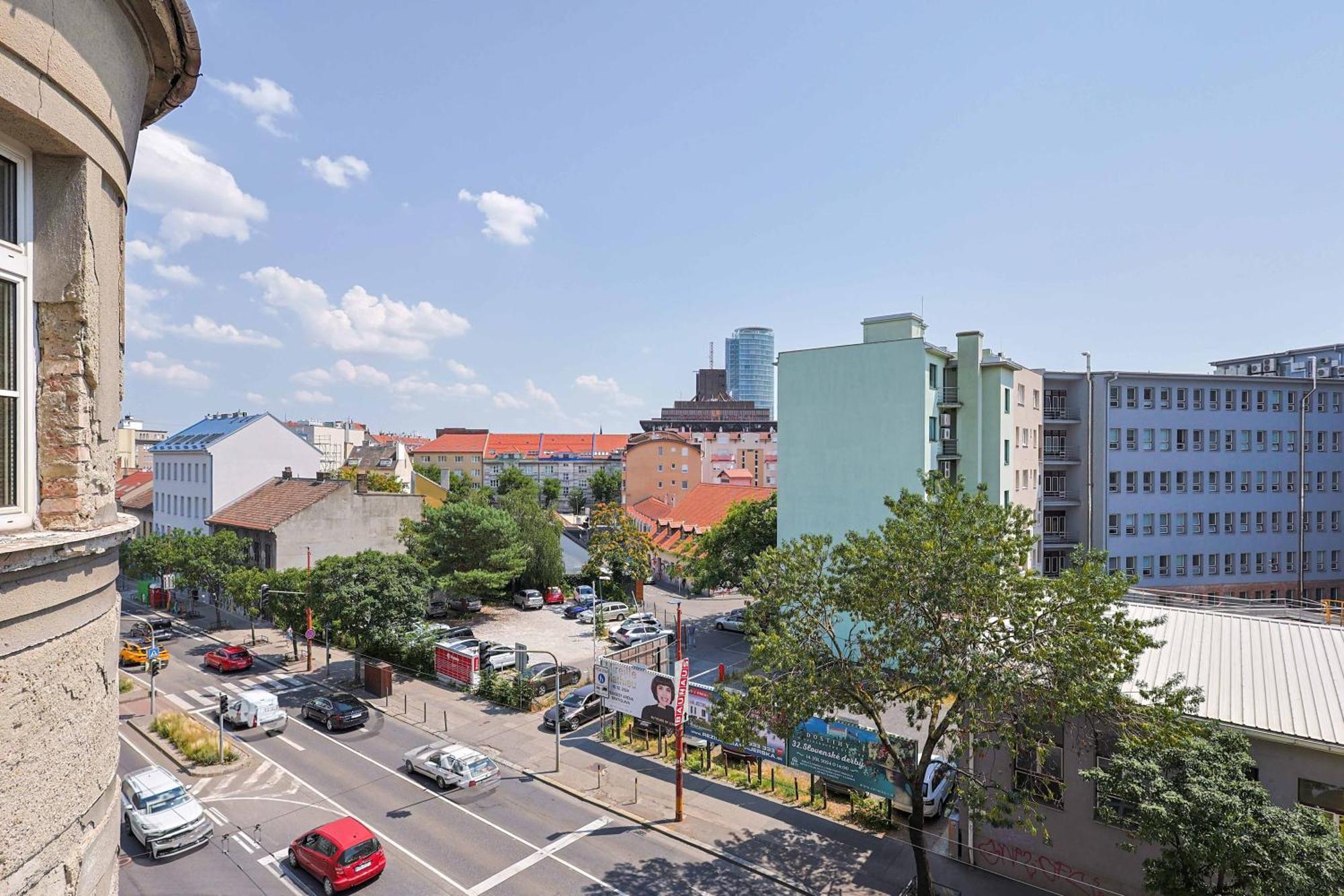 Cozy & Spacious Family Stay Near Train Station Bratislava Dış mekan fotoğraf