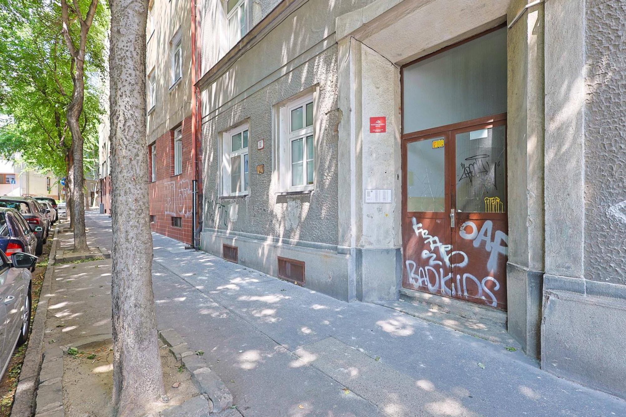 Cozy & Spacious Family Stay Near Train Station Bratislava Dış mekan fotoğraf